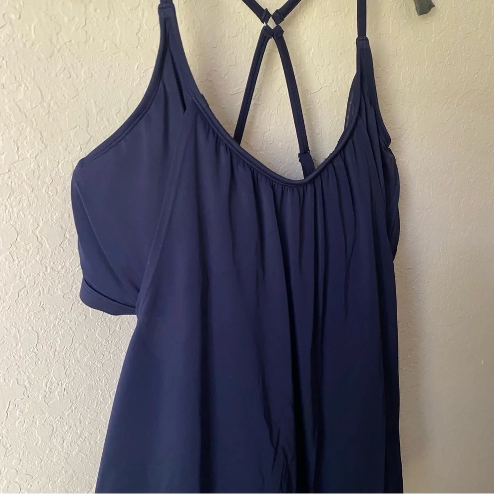 Athleta | Women's Dark Blue Swim Tankini Top Size 38 D/DD Beach Vacation Pool